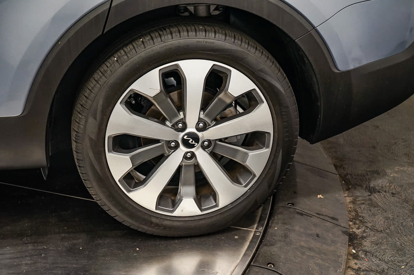 Used 2022 Kia Telluride EX w/ EX Premium Package FWD image 7