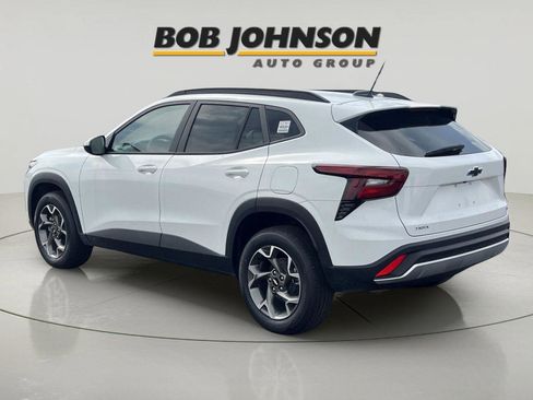 New 2026 Chevrolet Trax LT w/ Driver Confidence Package image 5