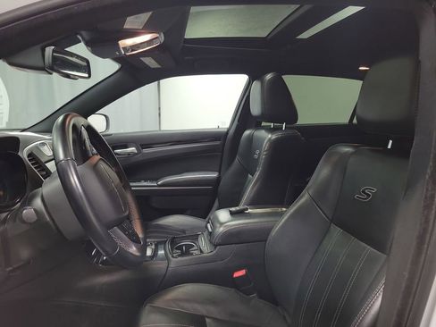 Used 2017 Chrysler 300 S w/ 300S Premium Group image 13