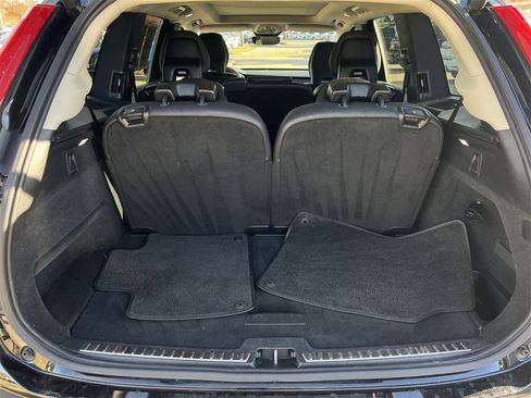 Used 2024 Volvo XC90 B6 Plus image 26