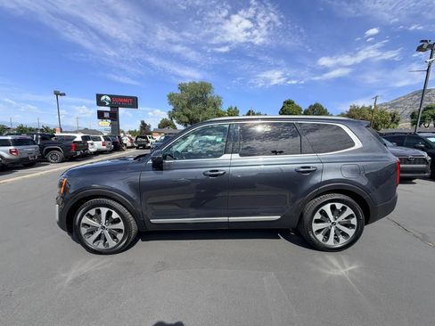 Used 2020 Kia Telluride S w/ S 8 Passenger Seating Package AWD/4WD image 6