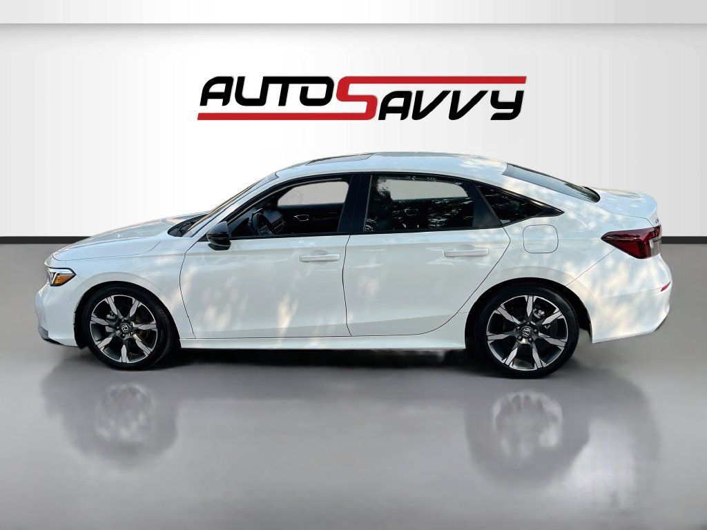 Used 2025 Honda Civic Sport Touring image 4