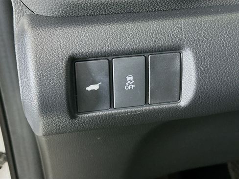 Used 2024 Honda Pilot Touring image 17