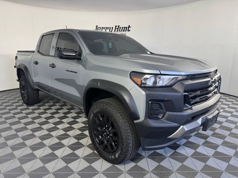 Used 2023 Chevrolet Colorado Trail Boss w/ Advanced Trailering Package AWD/4WD image 6