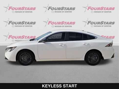 New 2026 Nissan Sentra SV w/ Floor Mat Package FWD image 8