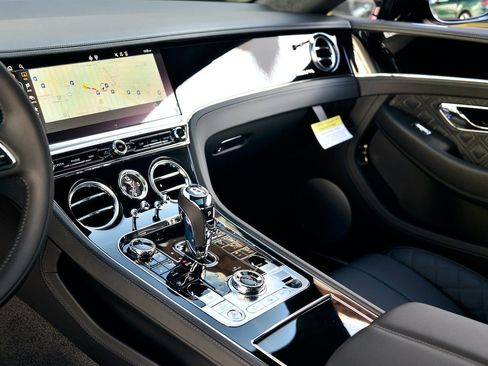 Used 2023 Bentley Continental GT Azure image 12