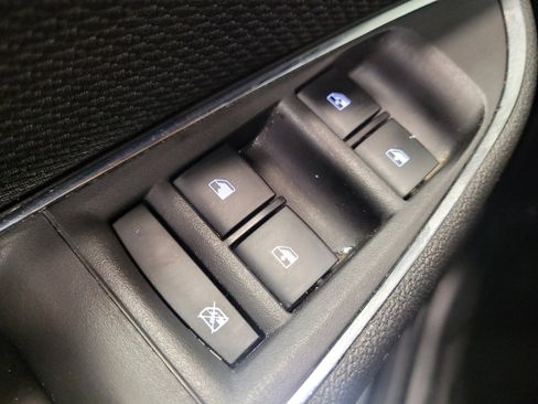 Used 2017 Chevrolet Cruze LT image 27