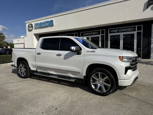 Used 2024 Chevrolet Silverado 1500 High Country w/ Technology Package AWD/4WD image 6