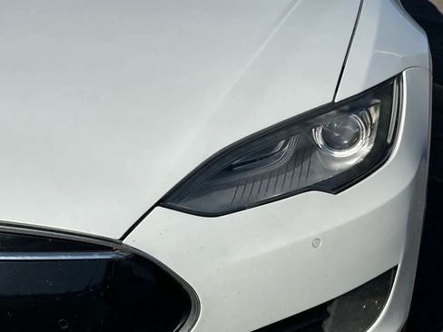 Used 2016 Tesla Model S 70 RWD image 11