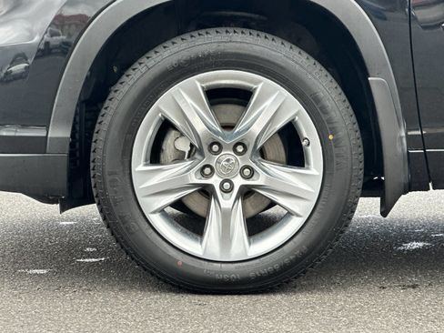 Used 2015 Toyota Highlander Limited Platinum AWD/4WD image 33