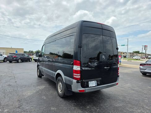 Used 2013 Mercedes-Benz Sprinter 2500 image 4