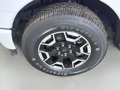 Used 2023 Ford F150 Lightning XLT AWD/4WD image 18