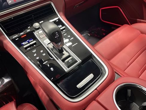 Used 2023 Porsche Panamera 4S image 28