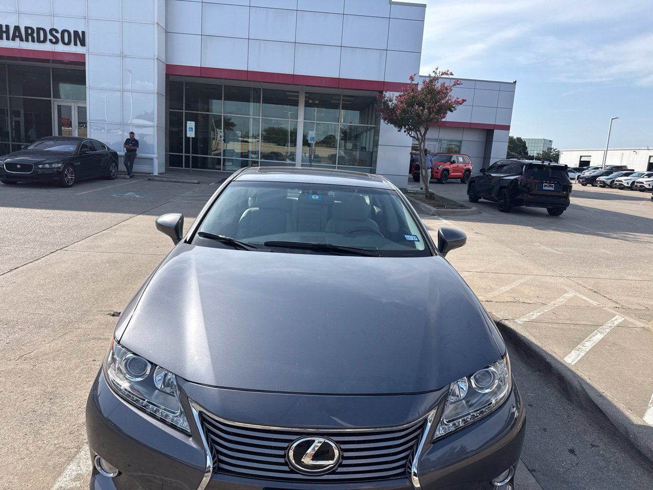 Used 2015 Lexus ES 350 w/ Premium Package FWD image 2