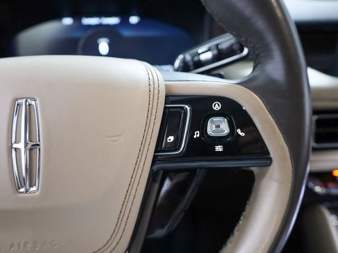 Used 2020 Lincoln Aviator Reserve image 25