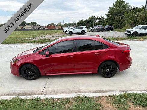 Used 2021 Toyota Corolla LE FWD image 8