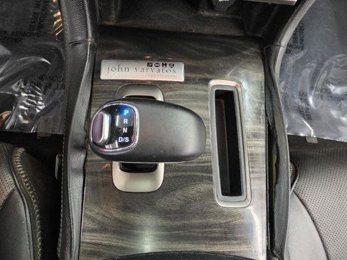 Used 2013 Chrysler 300 C RWD image 20