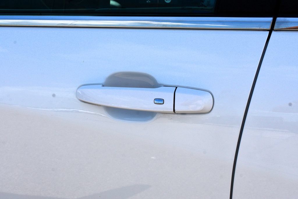 Used 2022 Chevrolet Equinox LT FWD image 12