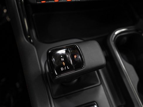 Used 2024 GMC Sierra 1500 AT4 w/ AT4 Preferred Package AWD/4WD image 23