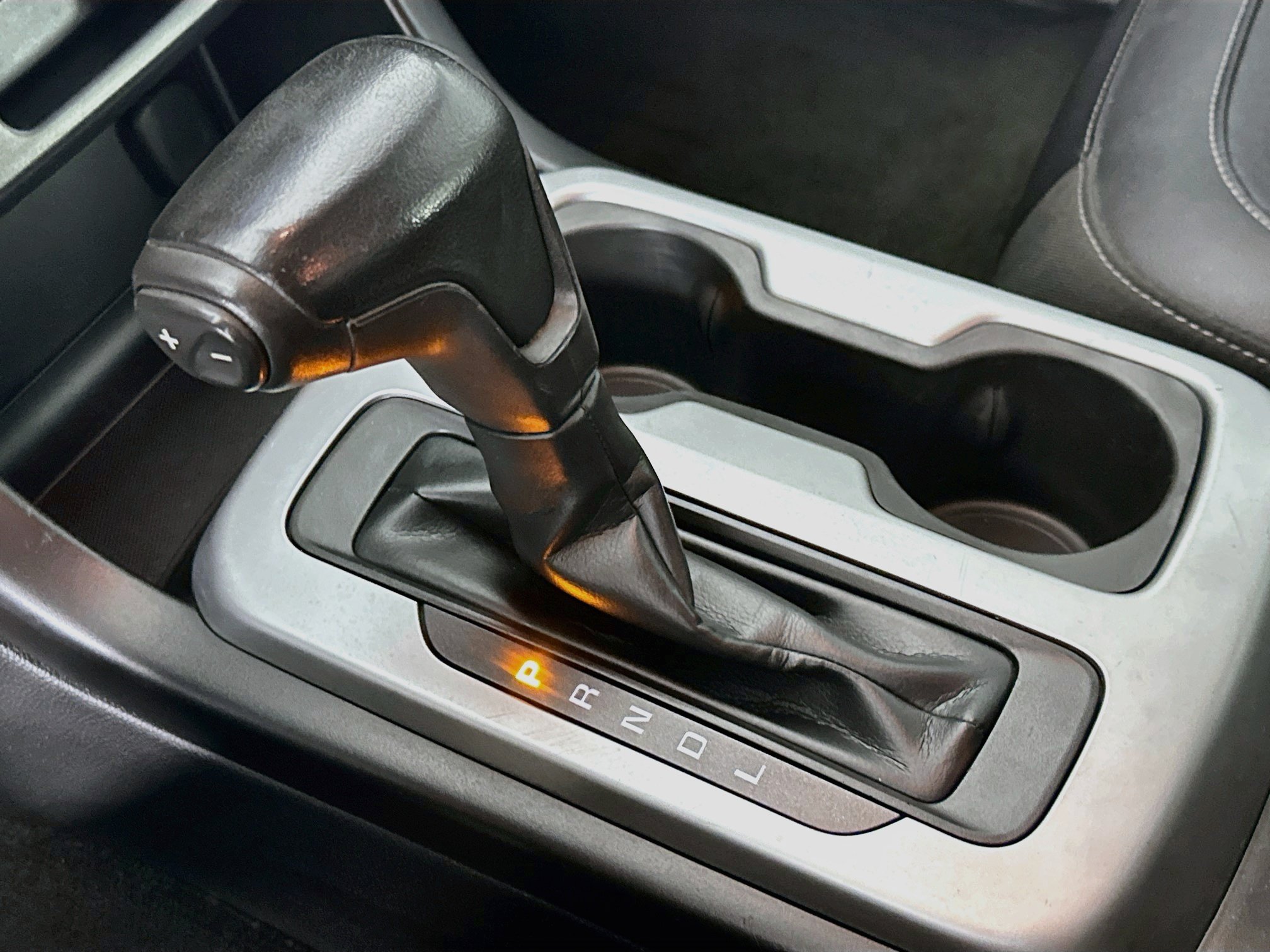 Used 2018 Chevrolet Colorado ZR2 w/ ZR2 Dusk Special Edition AWD/4WD image 24