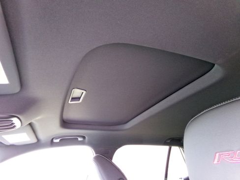 New 2026 Chevrolet Trax RS w/ Sunroof Package FWD image 3