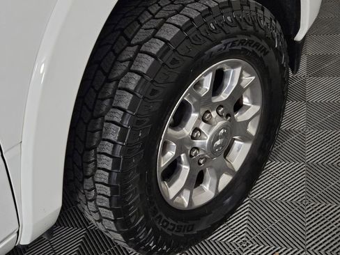 Used 2022 RAM 2500 Laramie w/ Body Color Bumper Group AWD/4WD image 8