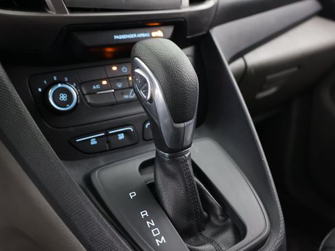 Used 2021 Ford Transit Connect XL FWD image 14