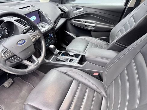 Used 2017 Ford Escape Titanium AWD/4WD image 9