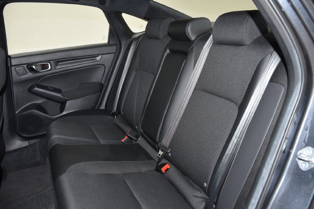 Used 2025 Honda Civic Sport image 27