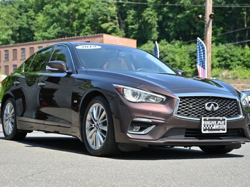 Used 2019 INFINITI Q50 Luxe w/ Essential Package (3.0T Luxe) AWD/4WD image 9