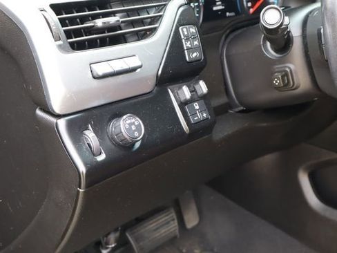 Used 2019 Chevrolet Tahoe Premier w/ Premier Plus Edition RWD image 28