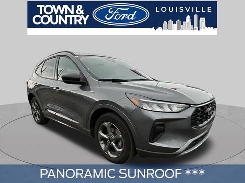 Used 2024 Ford Escape ST-Line w/ Tech Pack #1 AWD/4WD image 3