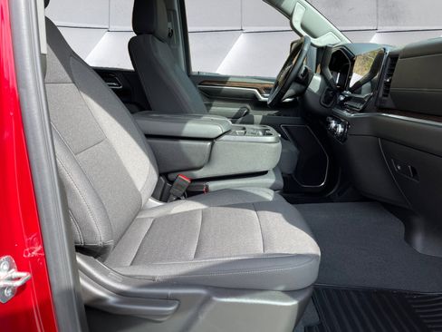 Used 2024 GMC Sierra 2500 SLE w/ SLE Value Package; image 16