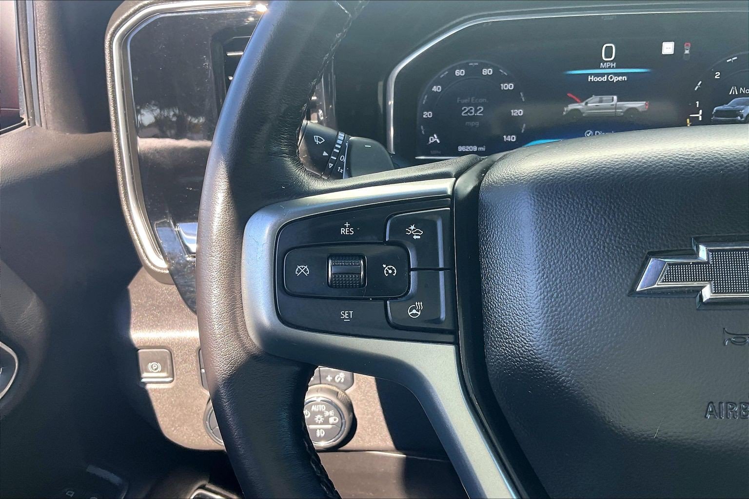 Used 2022 Chevrolet Silverado 1500 LT Trail Boss w/ Convenience Package II AWD/4WD image 23
