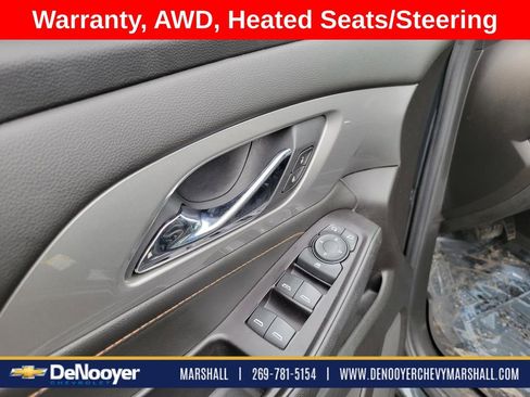 Used 2020 Chevrolet Traverse LT w/ Driver Confidence II Package image 7