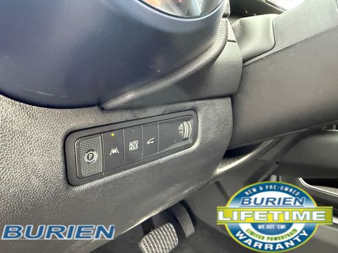 New 2026 Chevrolet Equinox EV LT image 10