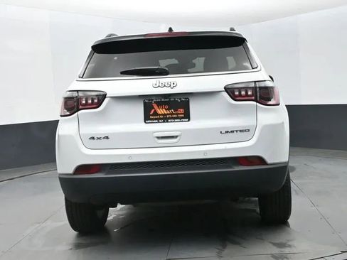 Used 2025 Jeep Compass Limited AWD/4WD image 8