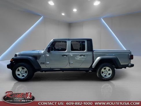 Used 2020 Jeep Gladiator Sport w/ Quick Order Package 24S AWD/4WD image 7