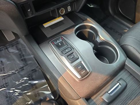 Used 2022 Honda Pilot Special Edition image 16