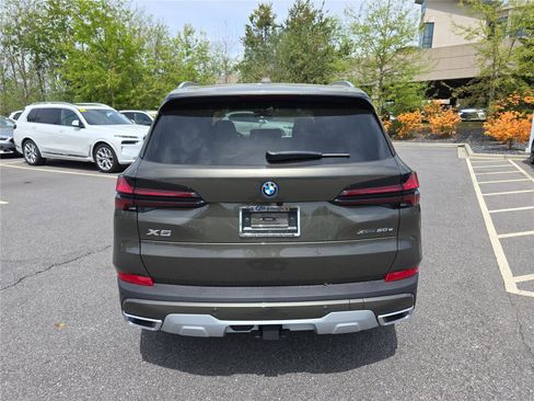 New 2026 BMW X5 xDrive50e w/ Climate Comfort Package AWD/4WD image 4