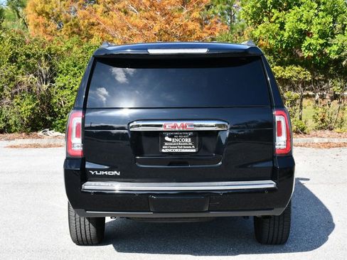 Used 2018 GMC Yukon Denali w/ Denali Ultimate Package image 29