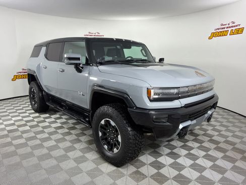 Used 2025 GMC Hummer EV 3X w/ Extreme Off-Road Package AWD/4WD image 8