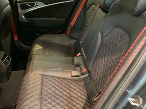 Used 2023 Genesis G70 3.3T w/ Sport Prestige Package image 46