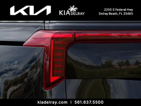 New 2026 Kia Carnival SX Prestige FWD image 11