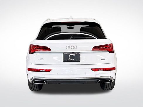Certified 2023 Audi Q5 2.0T Premium w/ Convenience Package image 4