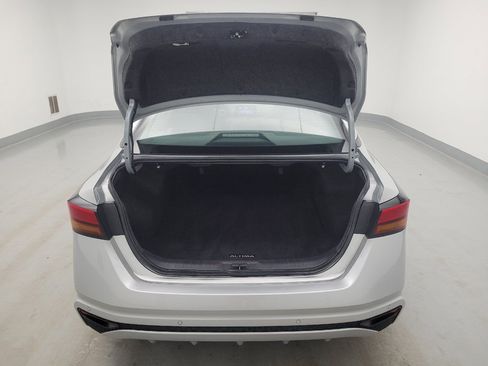 Used 2024 Nissan Altima 2.5 S FWD image 29