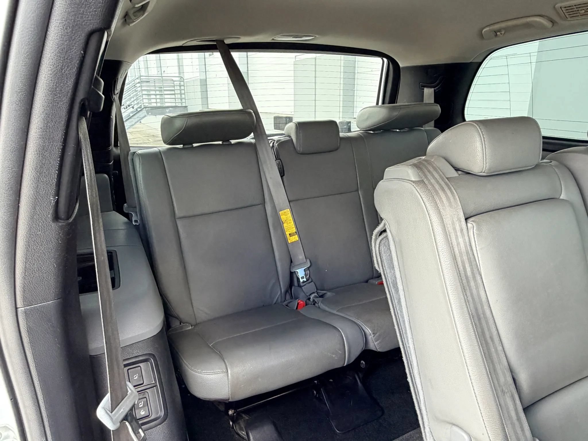Used 2016 Toyota Sequoia SR5 w/ Premium Package AWD/4WD image 15