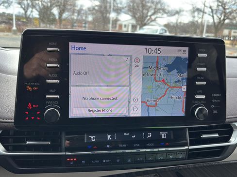 Used 2023 Toyota Sienna Platinum image 25