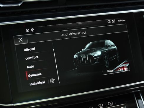 Used 2020 Audi Q7 3.0T Prestige w/ Prestige Package image 30