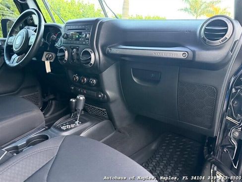 Used 2017 Jeep Wrangler Unlimited Sport w/ Quick Order Package 24S AWD/4WD image 35